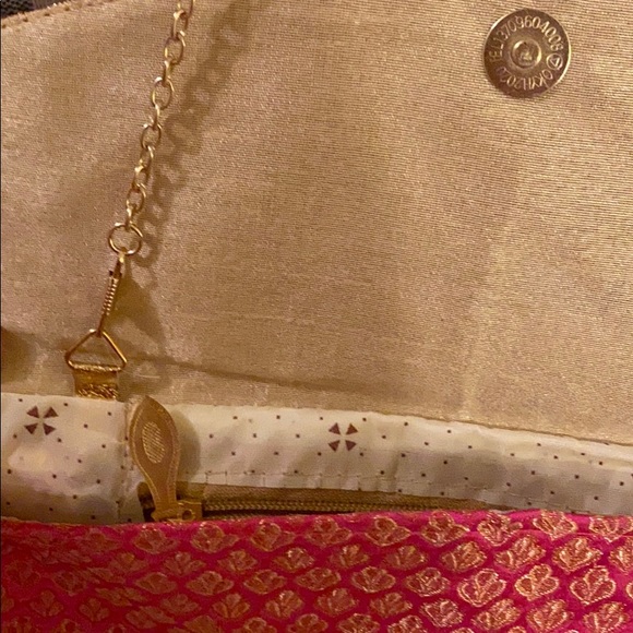 Purses - Picture 5 of 8